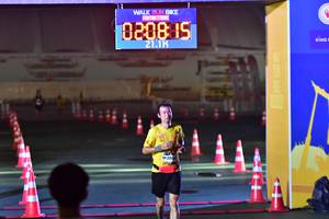 BIB: 0208, 211, 280
                            <button type="button" onclick="openModal(6292977)" class="btn btn-primary btn-sm float-right btn-popup" data-toggle="modal" data-target=".modal-high-quality">
                        <i class="fas fa-shopping-cart"></i> Add to Cart
                    </button>
                                            <button type="button" onclick="isThisMe(6292977, true)" class="btn btn-success btn-sm float-right btn-popup btn-isme hidden" data-toggle="tooltip" data-placement="bottom" title="นี่คือรูปของคุณใช่ไหม คลิกที่นี่เพื่อเอาเข้าอัลบั้ม">
                        <i class="fas fa-plus"></i> Add to album
                    </button>
                    <button type="button" onclick="isThisMe(6292977, false)" class="btn btn-warning btn-sm float-right btn-popup btn-isnotme hidden">
                        <i class="fas fa-ban"></i> Remove from album
                    </button>